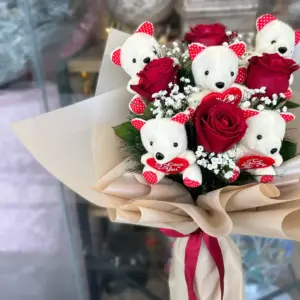 4 Gul ve Pelus Ayi Buketi Ay Flowers 2