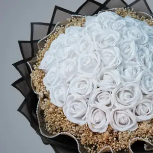 41'li Beyaz Yapay Gül Buketi - Ay Flowers