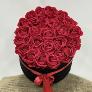 25 Adet Yapay Kırmızı Gül Kutu - Ay Flowers